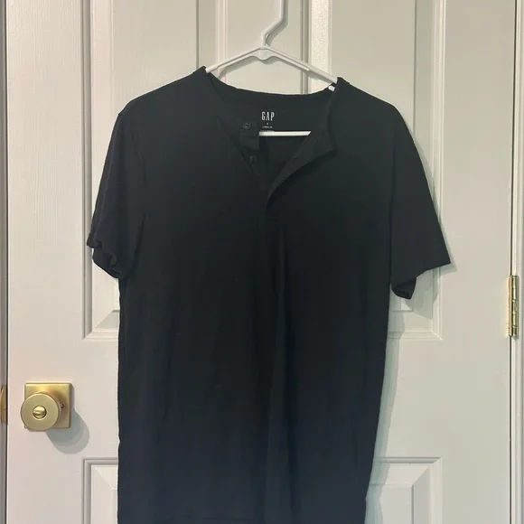 GAP Men's Classic Black Tee - Picture 1 of 2